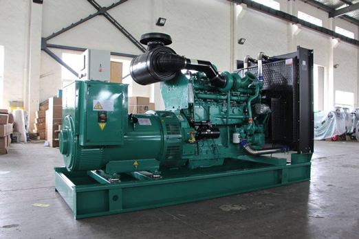 日照320kw康明斯柴油发电车出租_COPY_COPY